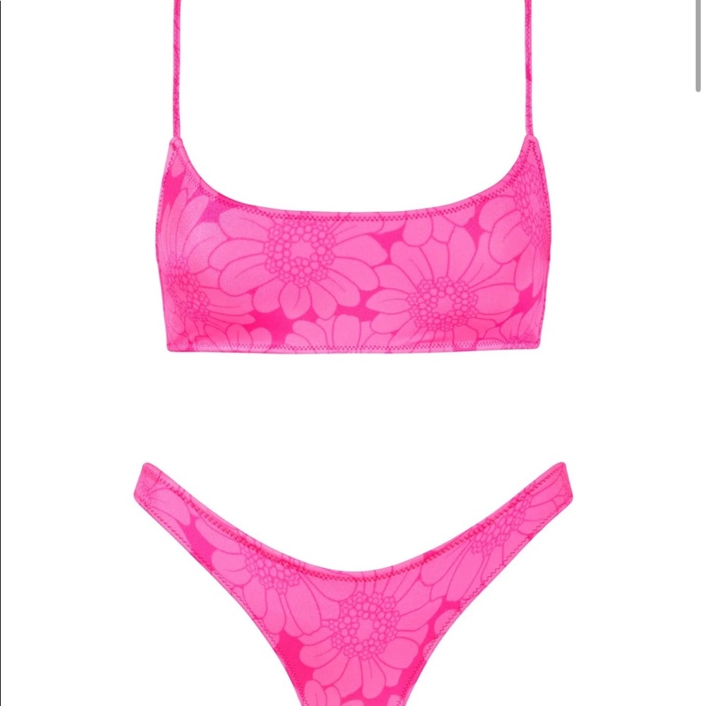 Triangl Mica Pitaya Floral